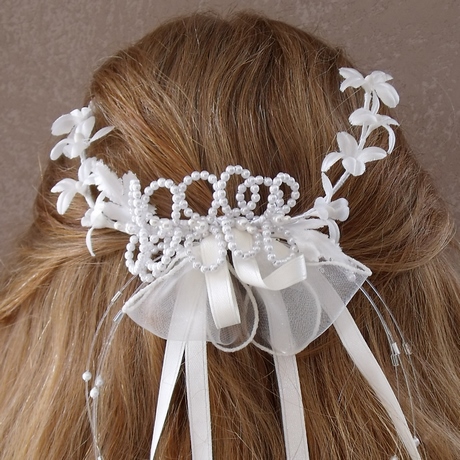 Modele de coiffure de mariage pour petite fille