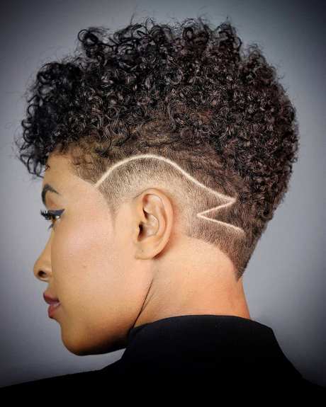 Coupe afro femme 2022