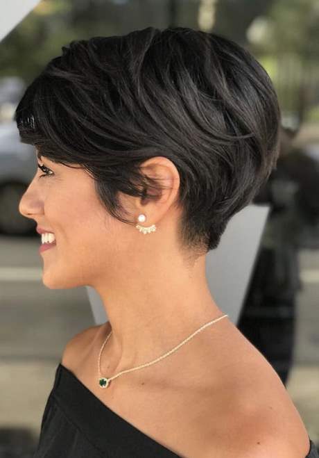 Coupe de cheveux femme 2022 carre