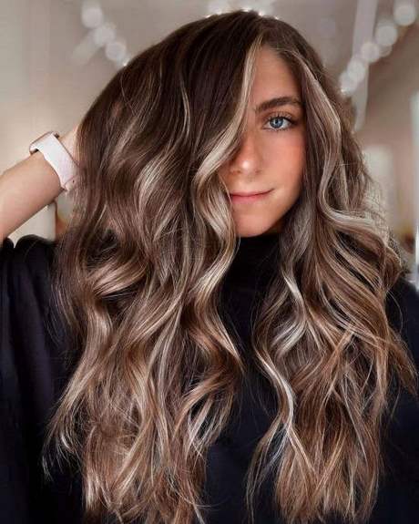 Tendance couleur cheveux 2022 femme