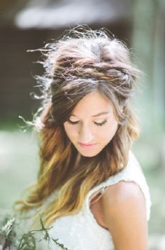 Coiffure mariage cheveux lachés bouclés