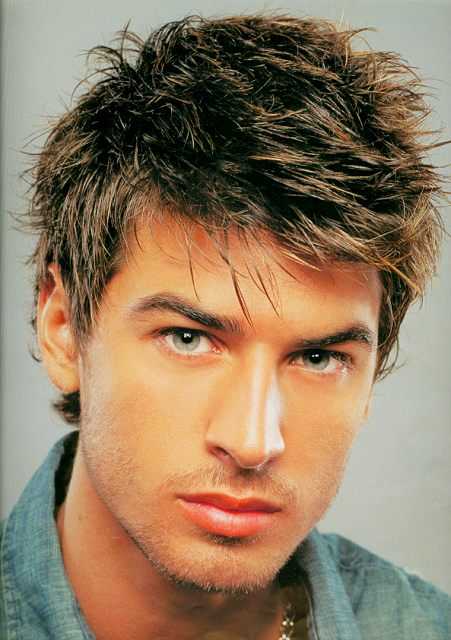 Coupe cheveux court homme fashion