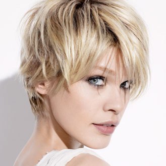 Coupe cheveux femme courte tendance