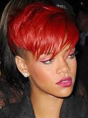 Couleur rouge cheveux court