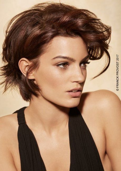 Coupe cheveux destructurée femme