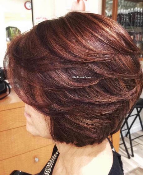 Coupe courte auburn