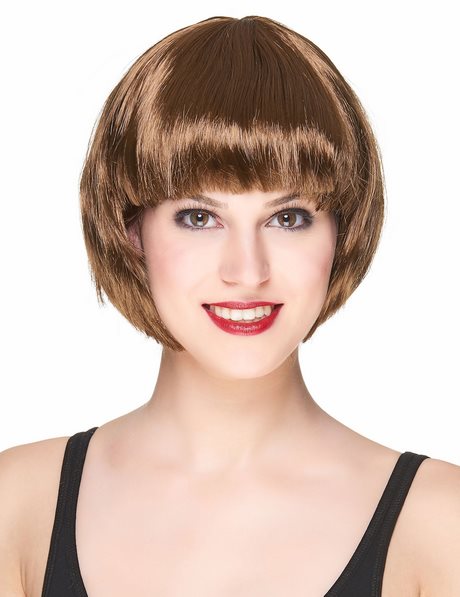Coupe courte femme chatain