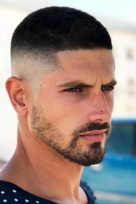 Coupe de cheveux homme rasé dégradé