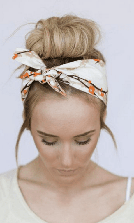 Coiffure bandeau cheveux longs