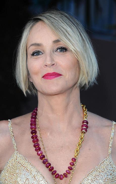 Coiffure courte sharon stone