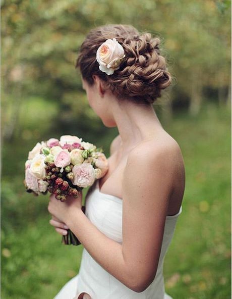 Coiffure mariage visage long