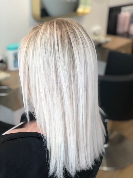 Coupe blonde cheveux long