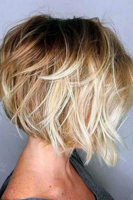 Coupe carré femme cheveux fins