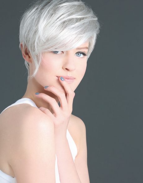 Coupe carré femme cheveux fins