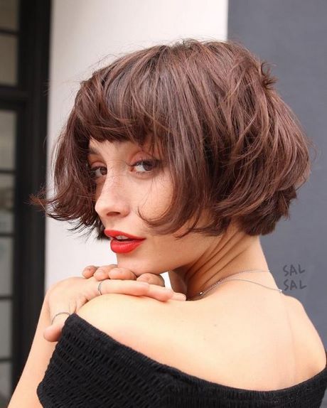 Coupe carré femme cheveux fins