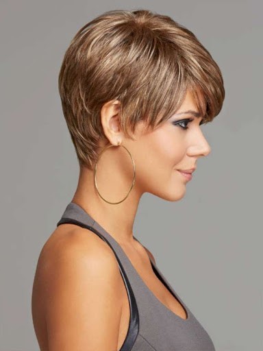 Coupe cheveux fins courts femme 50 ans