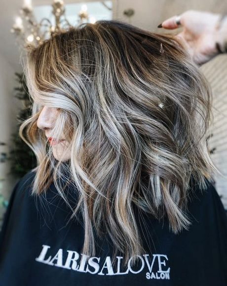 Coupe cheveux long volume