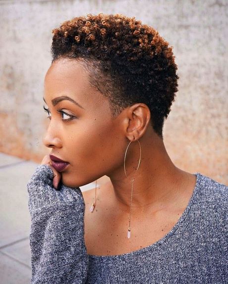 Modele coupe de cheveux afro femme