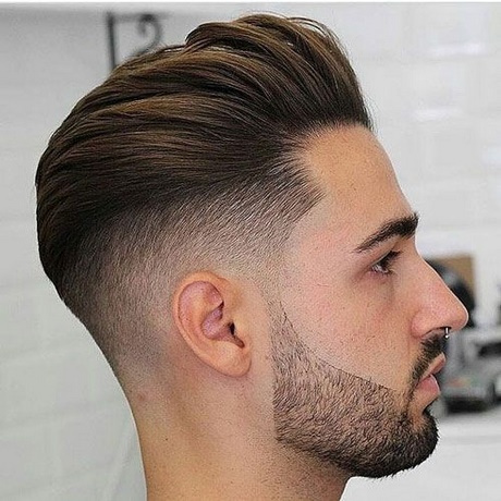 Coiffure dégradé fondu homme