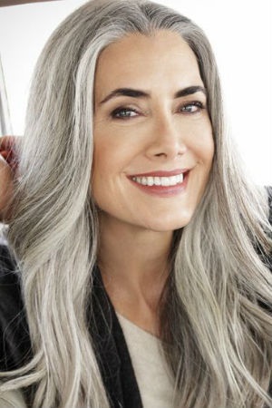 Coupe de cheveux pour femme de 55 ans