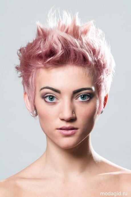 Cheveux court rose