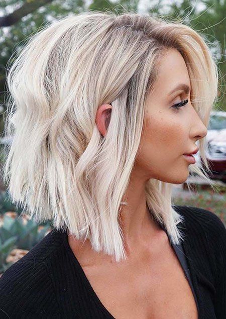 Coupe carré balayage blond