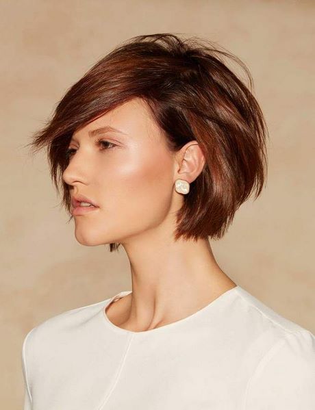 Coupe carré court cheveux fins