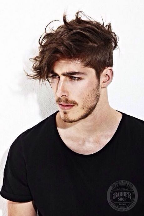 Coupe cheveux homme long dessus