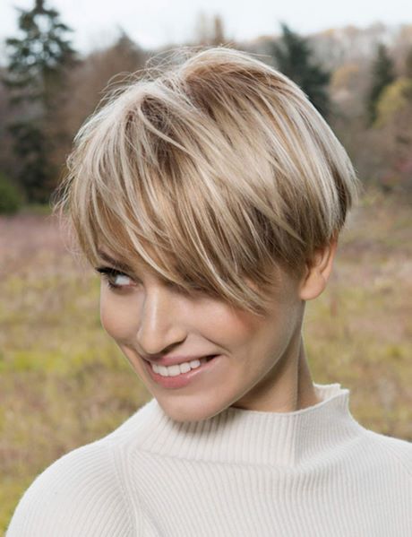 Coupe courte cheveux fins femme 50 ans