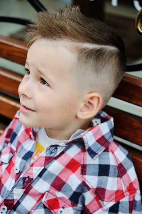 Coupe de cheveux pour enfan