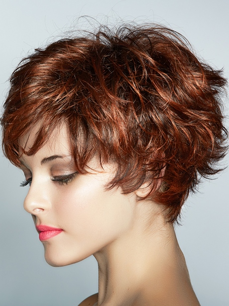 Coupe effilée sur cheveux longs