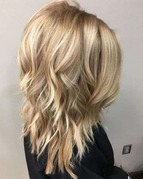 Idee coupe femme mi long