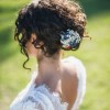 Coiffure cheveux ondulés pour mariage